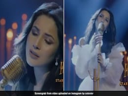 शहनाज गिल ने गाया 'शेरशाह' फिल्म का 'रांझा' गाना तो फैंस को याद आए सिडनाज के दिन- देखें वीडियो शहनाज गिल ने गाया 'शेरशाह' फिल्म का 'रांझा' गाना तो फैंस को याद आए सिडनाज के दिन- देखें वीडियो