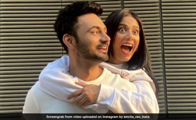 "It Wasn't Easy To Date A Heroine": RJ Anmol On Amrita Rao