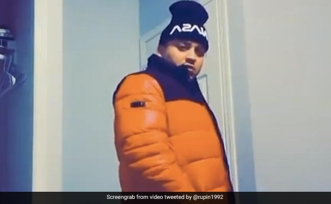 गुस्साई पत्नी ने कहा- घर से बाहर चलकर गए तो वापस मत आना, पति ने ऐसे मानी बात, Video देख हो जाएंगे लोटपोट