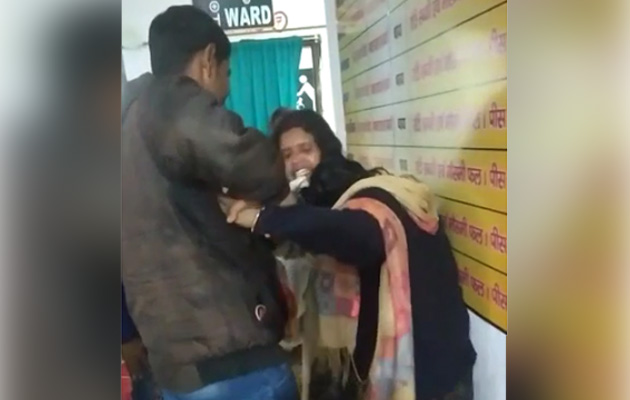 On Camera, 2 Health Workers Fight Over Rs 500 In Bihar