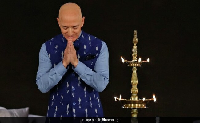 Jeff Bezos Is Already Trolling Elon Musk Over Free Speech After He Acquired Twitter Jeff Bezos Is Already Trolling Elon Musk Over Free Speech After He Acquired Twitter