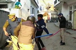 Political War Over Attack On Students In Prayagraj Political War Over Attack On Students In Prayagraj