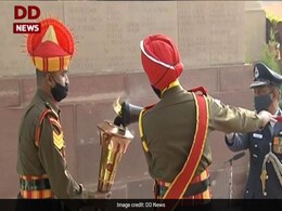इंडिया गेट पर अमर जवान ज्योति का वार मेमोरियल में विलय किया गया इंडिया गेट पर अमर जवान ज्योति का वार मेमोरियल में विलय किया गया