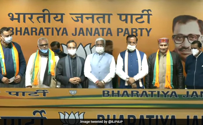 "Party Of Bootlickers": Samajwadi Party MLA's Swipe As He Joins BJP
