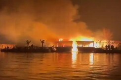 2 Houseboats Burnt In Fire At Srinagar's Dal Lake 2 Houseboats Burnt In Fire At Srinagar's Dal Lake
