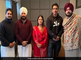 "Game-Changer": Navjot Sidhu As Actor Sonu Sood's Sister Joins Congress "Game-Changer": Navjot Sidhu As Actor Sonu Sood's Sister Joins Congress