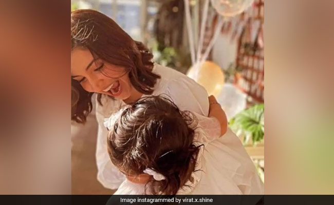 Trending Pics Of Anushka Sharma From Daughter Vamika's Birthday Celebrations