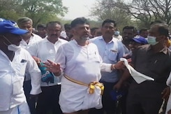 Karnataka: BJP Ministers, Congress Flout Covid Rules Karnataka: BJP Ministers, Congress Flout Covid Rules