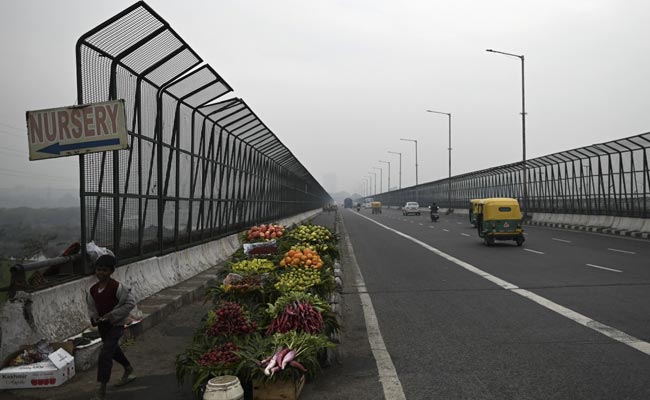At 9.6 Degrees, Delhi Records Season's Coldest Morning