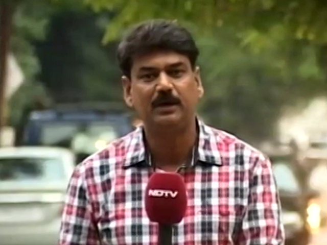 Tributes To Kamal Khan From Akhilesh Yadav, Yogi Adityanath, Others