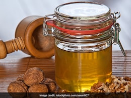 डैंड्रफ की समस्या से हैं परेशान तो इस ड्राई फ्रूट्स के तेल का ऐसे करें इस्तेमाल, बाल बनेंगे घने और लंबे डैंड्रफ की समस्या से हैं परेशान तो इस ड्राई फ्रूट्स के तेल का ऐसे करें इस्तेमाल, बाल बनेंगे घने और लंबे