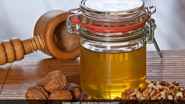 The antioxidants and omega-3s in walnut oil strengthen immune defences