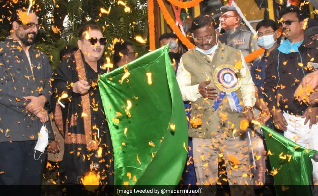 After Tableau Row With Centre, Tram Flagged Off For Netaji's Birthday In Kolkata