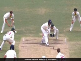 Ashes 2021-22: स्मिथ ने पिच पर नचाई गेंद, चकमा खाकर आउट हुआ बल्लेबाज, दिखी 'शेन वार्न' की झलक- Video Ashes 2021-22: स्मिथ ने पिच पर नचाई गेंद, चकमा खाकर आउट हुआ बल्लेबाज, दिखी 'शेन वार्न' की झलक- Video