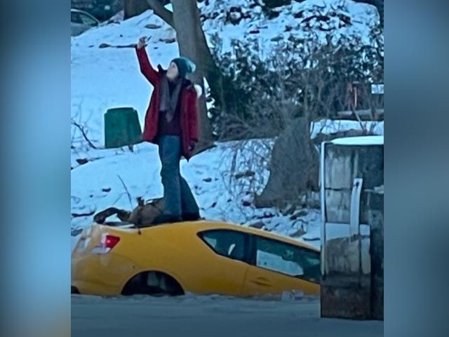 Car Is Sinking. But First, Let Me Take A Selfie!