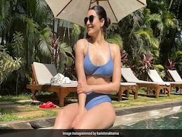 Karishma Tanna ने पहनी ब्लू लो कट बिकिनी, ये स्टाइल है trendy Karishma Tanna ने पहनी ब्लू लो कट बिकिनी, ये स्टाइल है trendy