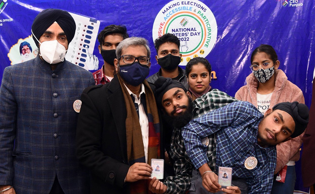 Famous Amritsar-Based Conjoined Twins Sohna-Mohna Get Separate Voter ID Cards