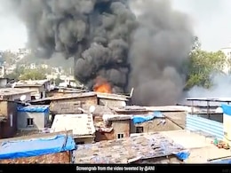 Fire At Godown In Mumbai's Ghatkopar, 4 Fire Engines At Spot Fire At Godown In Mumbai's Ghatkopar, 4 Fire Engines At Spot