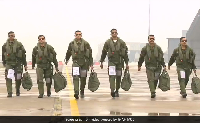 Watch: For "Grandest Ever" R-Day Flypast, 75 Jets, 'Vinash' Formation