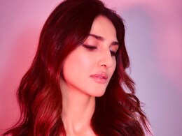 Vaani Kapoor Turns Vegetarian, Enjoys Delicious And Healthy Salad