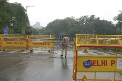 Weekend Curfew In Delhi Amid Massive Covid Surge Weekend Curfew In Delhi Amid Massive Covid Surge