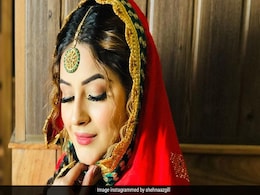 Lohri 2022: चाहिए पंजाबी लुक, तो इन हीरोइनों का सूट और परांदा स्टाइल कुछ यूं करें कॉपी Lohri 2022: चाहिए पंजाबी लुक, तो इन हीरोइनों का सूट और परांदा स्टाइल कुछ यूं करें कॉपी