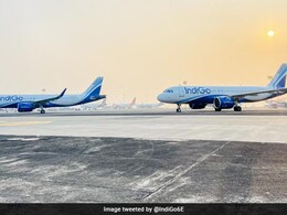 इंडिगो के 5 विमानों को बम से उड़ाने की धमकी, सभी की कराई जा रही इमरजेंसी लैंडिंग इंडिगो के 5 विमानों को बम से उड़ाने की धमकी, सभी की कराई जा रही इमरजेंसी लैंडिंग