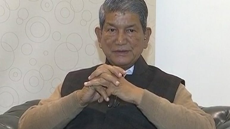 Congress's Harish Rawat Escapes Unhurt After Highway Crash In UP's Meerut Congress's Harish Rawat Escapes Unhurt After Highway Crash In UP's Meerut