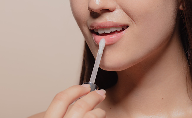 Add Sheen To Your Makeup Look With These Beautiful Lip Glosses