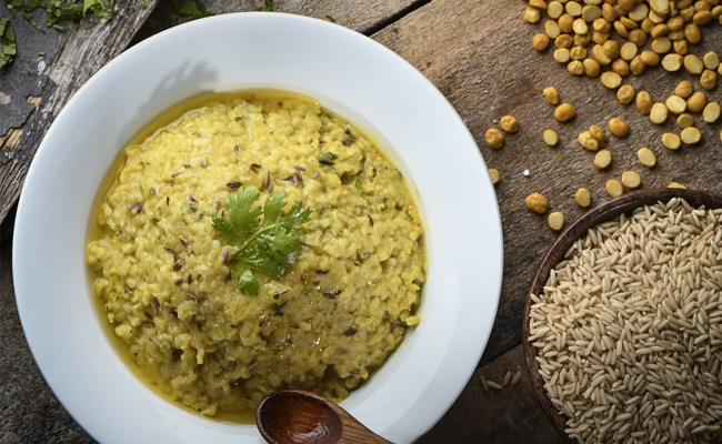 Thief In Assam Cooks <i>Khichdi</i> In The Middle Of Burglary, Arrested