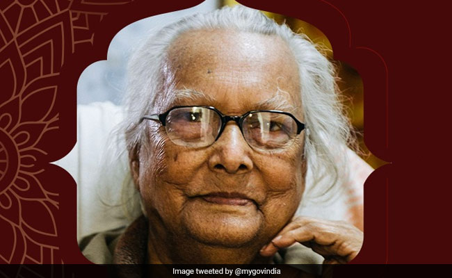 Legendary Cartoonist Receives Padma Shri Medal In Hospital