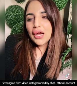Pakistani TikTok Star Gets Botched Lip Fillers In Viral Video WATCH