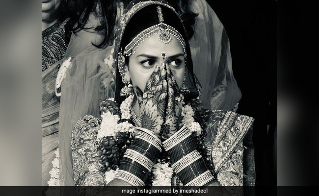 "Biker Chick To <i>Bahu</i>": Esha Deol Caption For This Wedding Throwback