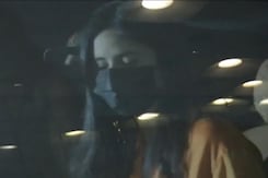 Katrina Kaif Comes To Drop Vicky Kaushal At The Airport After Their New Year Celebrations Katrina Kaif Comes To Drop Vicky Kaushal At The Airport After Their New Year Celebrations