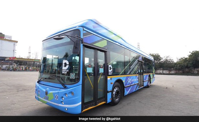 छत्तीसगढ़ के शहरों में चलेंगी ई-बसें, जानें इन शहरों को इतनी बसें मिलीं, सीएम बोले...  छत्तीसगढ़ के शहरों में चलेंगी ई-बसें, जानें इन शहरों को इतनी बसें मिलीं, सीएम बोले...