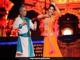 माधुरी दीक्षित ने बिरजू महाराज के निधन पर जताया शोक, बोलीं- उनमें बच्चों जैसी मासूमियत थी माधुरी दीक्षित ने बिरजू महाराज के निधन पर जताया शोक, बोलीं- उनमें बच्चों जैसी मासूमियत थी