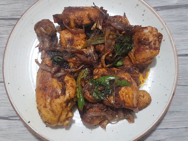 Kerala Style Roast Chicken Recipe | How To Make Kerala Style Roast Chicken