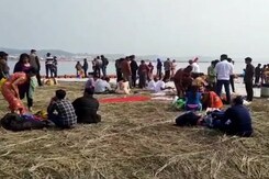 Thousands Converge For Holy Dip As Cases Spike In UP Thousands Converge For Holy Dip As Cases Spike In UP