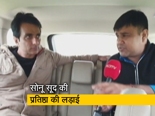 'CM उम्मीदवार घोषित करे कांग्रेस', पंजाब के सियासी रण में बहन के प्रचार में उतरे सोनू सूद