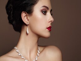 You Can Never Go Wrong With These Statement Necklaces You Can Never Go Wrong With These Statement Necklaces