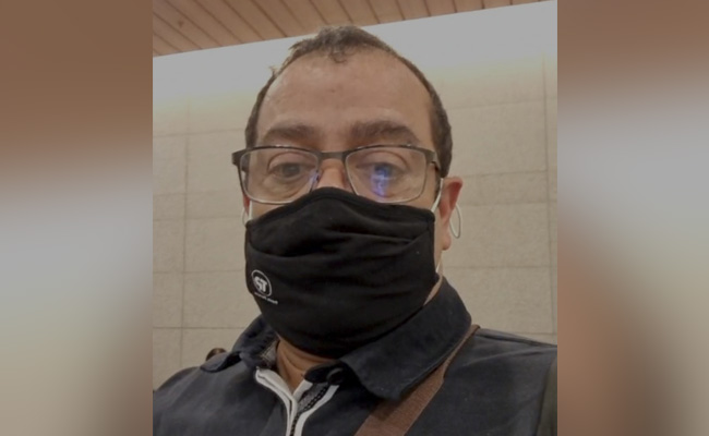 Video: Indian-Origin Man Alleges Mumbai Airport Covid Testing A "Scam"
