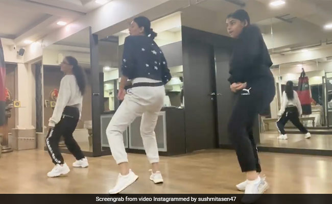 Sushmita Sen Dances With Daughters, Ex-Boyfriend Rohman Shawl Has The Sweetest Reaction