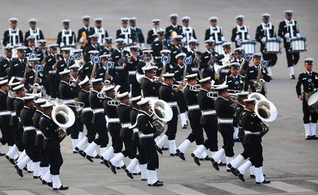गणतंत्र दिवस परेड के रिहर्सल के दौरान नेवी के जवानों ने गाया दिल को छू लेने वाला गाना