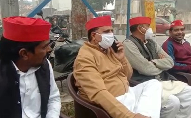 सपा में विधायक की टिकट दिलाने के नाम पर पूर्व पुलिस उपाधीक्षक को ही ठगा, दो के खिलाफ केस