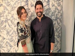 Fresh Reports On Farhan Akhtar And Shibani Dandekar's Rumoured Wedding Fresh Reports On Farhan Akhtar And Shibani Dandekar's Rumoured Wedding