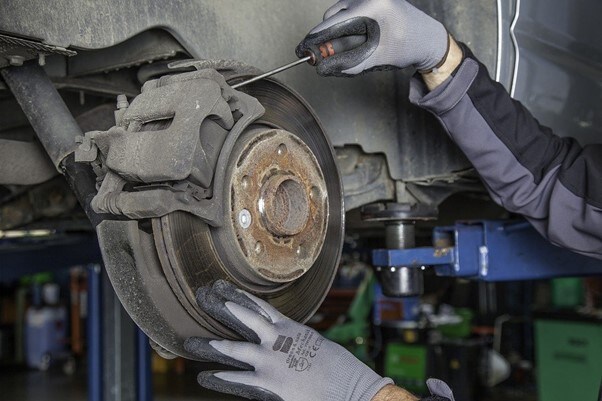 How To Increase the Life Of Your Car Brakes