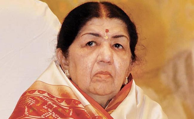 "Don't Spread Rumours": Smriti Irani Shares Message From Lata Mangeshkar's Family