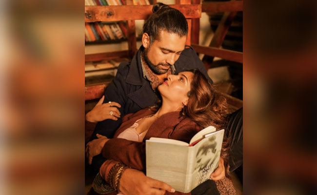 <i> O Aasmanwale</i>: Jubin Nautiyal And Neha Khan's Magical Chemistry In Bhushan Kumar's Latest T-Series Track