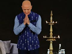 Jeff Bezos Is Already Trolling Elon Musk Over Free Speech After He Acquired Twitter