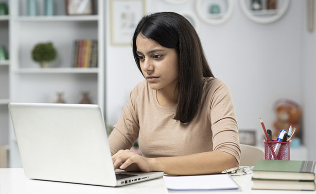 Grab The Best Deals On Laptops From Apple, Lenovo And More